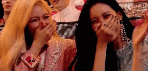 kim-hyuna-sun-mi.gif