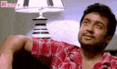vaaranam-aayiram-emotional-scene-suriya.gif